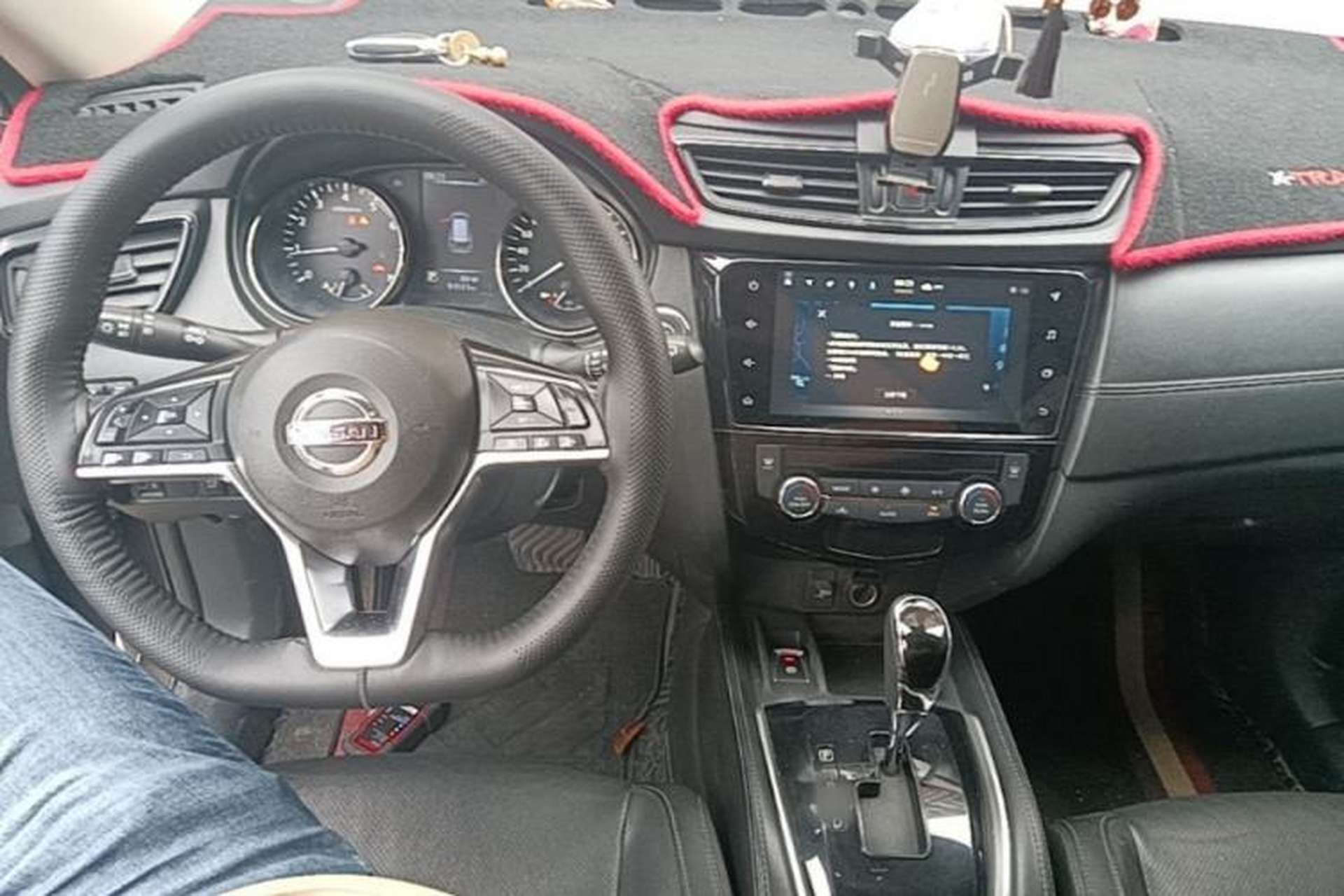 Used Nissan X-Trail 2021 2.0L CVT 2WD XL ITS SmartConnect Comfort Edition Center Console