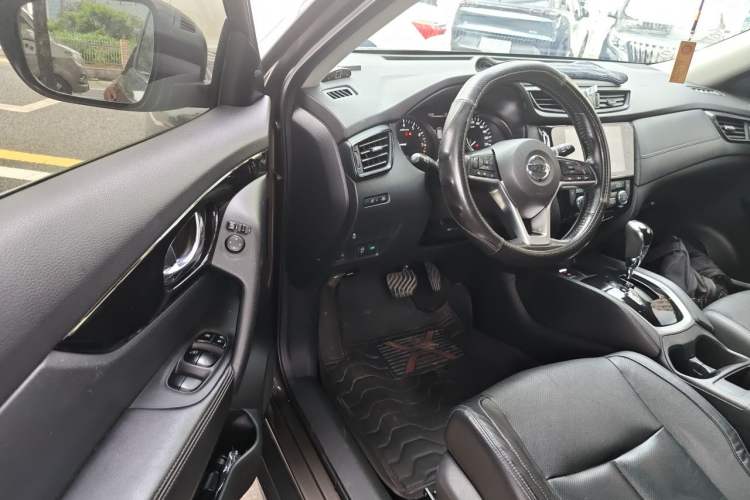 Used Nissan X-Trail 2021 2.0L CVT 2WD XL ITS Comfort Commemorative Edition Driver Seat