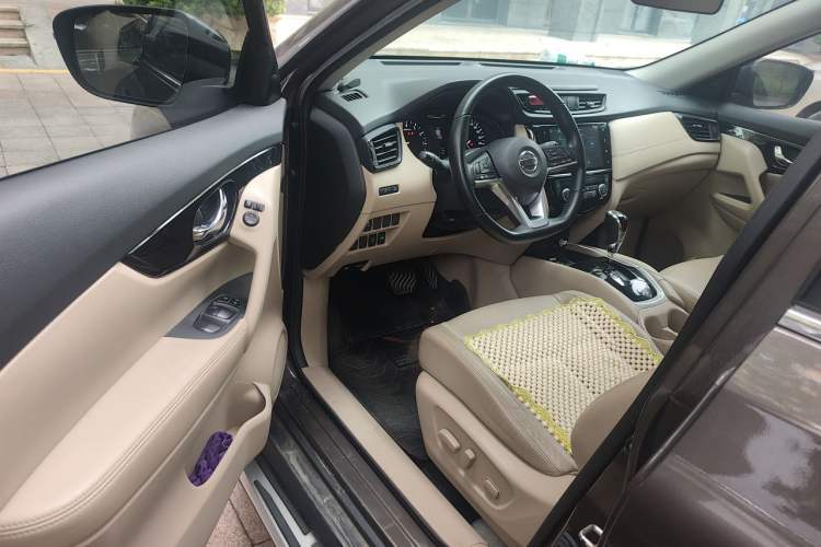 Used Nissan X-Trail 2021 2.0L CVT 2WD XL Premium SmartConnect Deluxe Edition Driver Seat