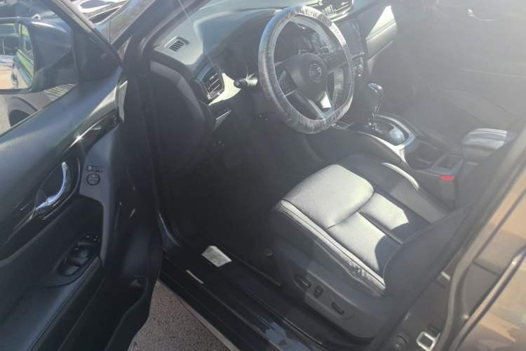 Used Nissan X-Trail 2021 2.0L CVT 2WD XL Premium SmartConnect Deluxe Edition Driver Seat