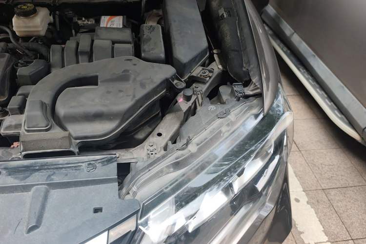 Used Nissan X-Trail 2021 2.0L CVT 2WD XL Premium SmartConnect Deluxe Edition Engine Bay Left