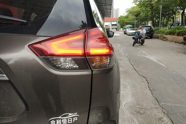 Used Nissan X-Trail 2021 2.5L CVT 4WD XL SmartConnect Leading Edition Exterior 1