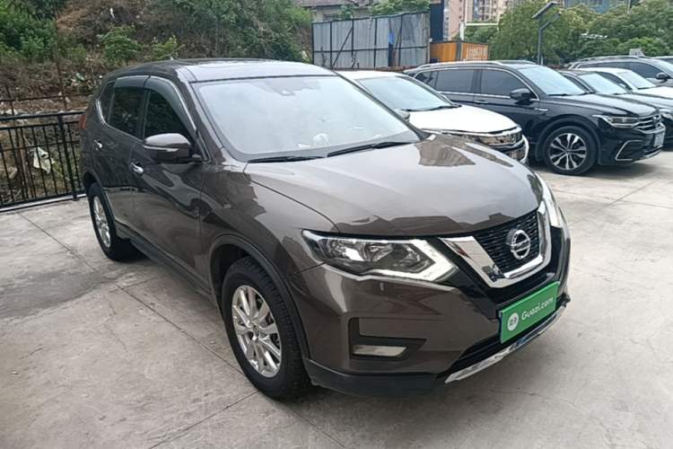 Used Nissan X-Trail 2021 2.0L CVT 2WD XL ITS SmartConnect Comfort Edition Front Right 45 Deg