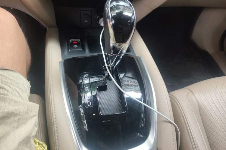 Used Nissan X-Trail 2021 2.0L CVT 2WD XL Premium SmartConnect Deluxe Edition Gear Lever