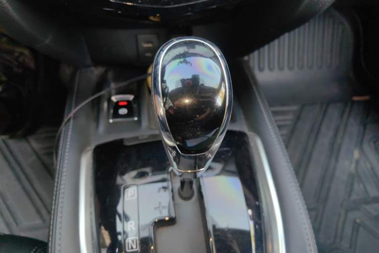 Used Nissan X-Trail 2021 2.0L CVT 2WD XL ITS SmartConnect Comfort Edition Gear Lever