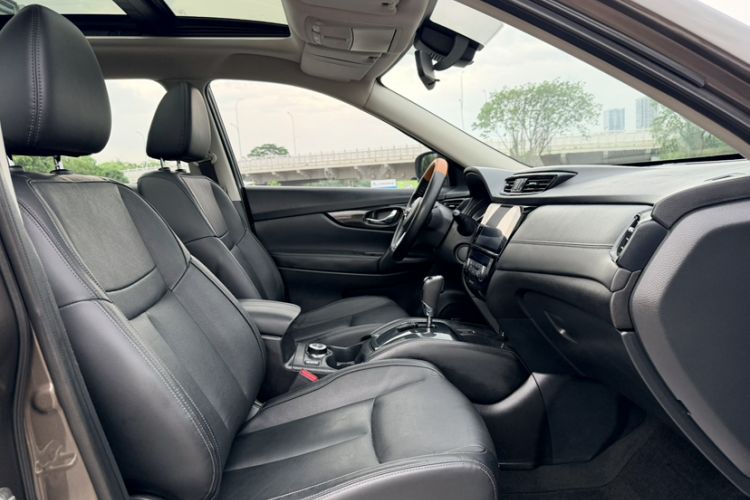 Used Nissan X-Trail 2021 2.5L CVT 4WD XL SmartConnect Leading Edition Interior 2