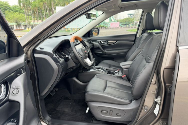 Used Nissan X-Trail 2021 2.5L CVT 4WD XL SmartConnect Leading Edition Interior 3
