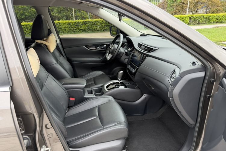 Used Nissan X-Trail 2021 2.0L CVT 2WD XL ITS SmartConnect Comfort Edition Interior 6