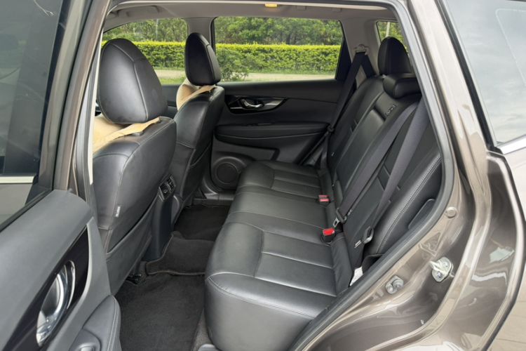 Used Nissan X-Trail 2021 2.0L CVT 2WD XL ITS SmartConnect Comfort Edition Interior 9