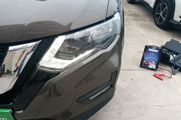 Used Nissan X-Trail 2021 2.0L CVT 2WD XL ITS SmartConnect Comfort Edition Left Front Headlight