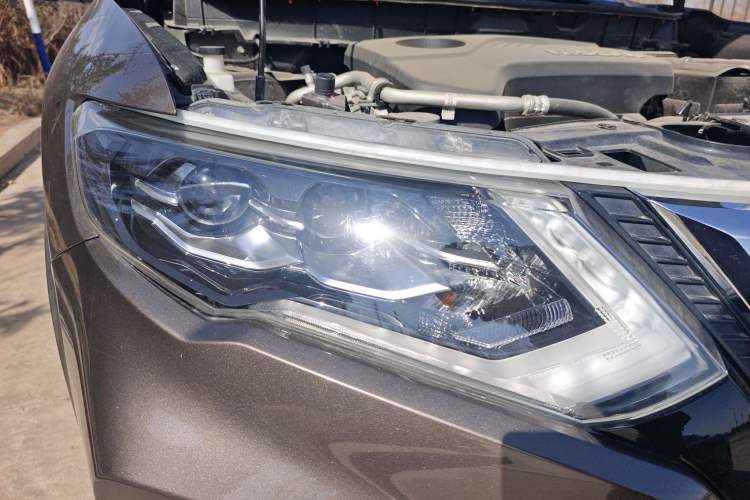 Used Nissan X-Trail 2021 2.5L CVT 4WD XL ITS 3-Row Luxury Flagship Edition Right Front Headlight