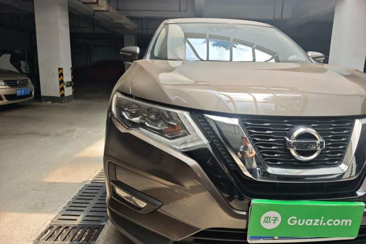 Used Nissan X-Trail 2021 2.0L CVT 2WD XL Premium Commemorative Edition Right Front Headlight
