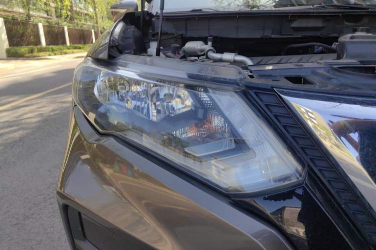 Used Nissan X-Trail 2021 2.0L CVT 2WD XL ITS SmartConnect Comfort Edition Right Front Headlight