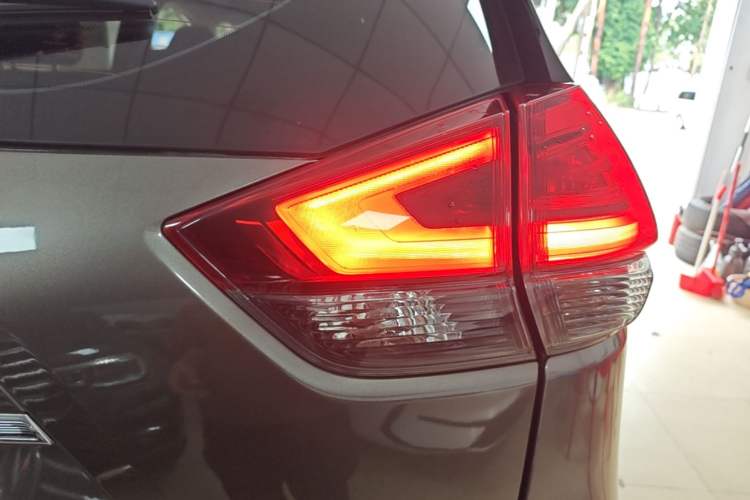Used Nissan X-Trail 2021 2.0L CVT 2WD XL ITS SmartConnect Comfort Edition Right Rear Taillight