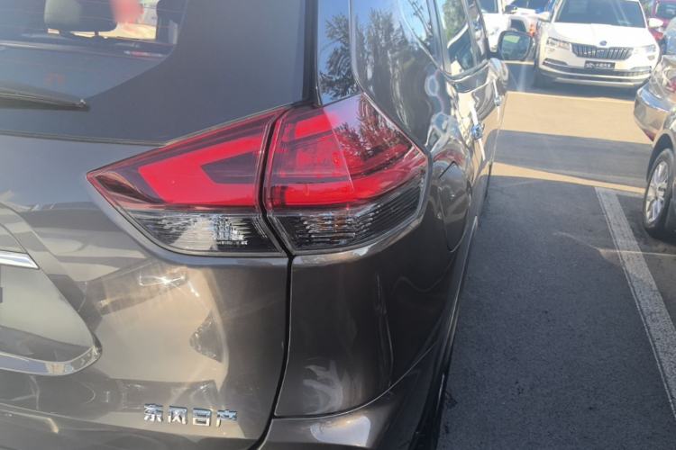 Used Nissan X-Trail 2021 2.0L CVT 2WD XL Premium SmartConnect Deluxe Edition Right Rear Taillight