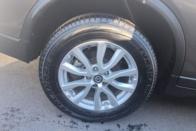 Used Nissan X-Trail 2021 2.0L CVT 2WD XL Premium SmartConnect Deluxe Edition Right Rear Wheel Hub