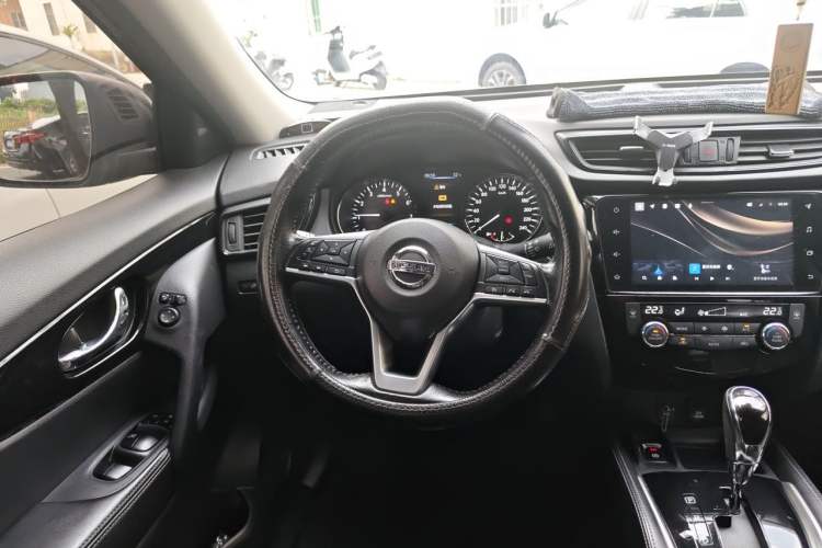 Used Nissan X-Trail 2021 2.0L CVT 2WD XL ITS Comfort Commemorative Edition Steering Wheel