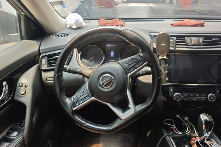 Used Nissan X-Trail 2021 2.0L CVT 2WD XL Premium Commemorative Edition Steering Wheel