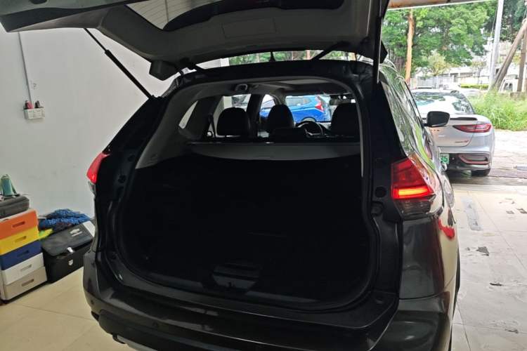 Used Nissan X-Trail 2021 2.0L CVT 2WD XL ITS SmartConnect Comfort Edition Trunk
