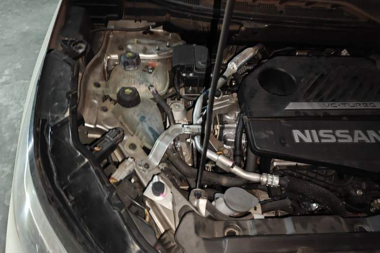 Used Nissan X-Trail 2021 VC-Turbo 300 CVT 4WD Ultimate Edition Engine Bay Right