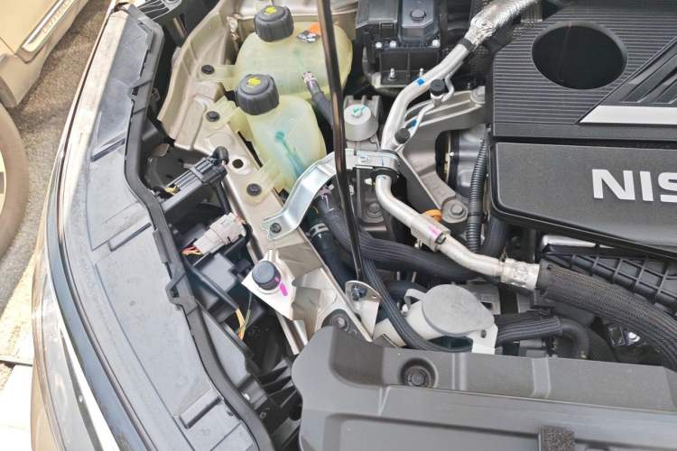 Used Nissan X-Trail 2021 VC-Turbo 300 CVT 4WD Luxury Edition Engine Bay Right
