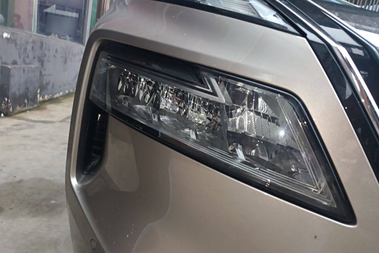 Used Nissan X-Trail 2021 VC-Turbo 300 CVT 4WD Ultimate Edition Exterior 6