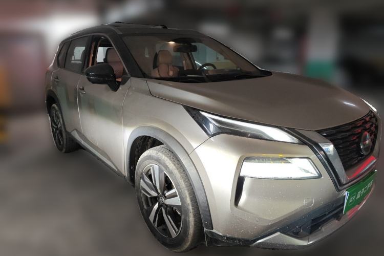 Used Nissan X-Trail 2021 VC-Turbo 300 CVT 4WD Ultimate Edition Front Right 45 Deg