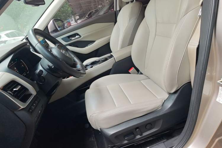 Used Nissan X-Trail 2021 VC-Turbo 300 CVT 4WD Ultimate Edition Left Front Seat
