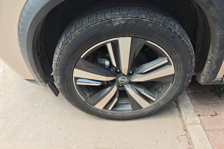 Used Nissan X-Trail 2021 VC-Turbo 300 CVT 4WD Ultimate Edition Left Front Wheel Hub