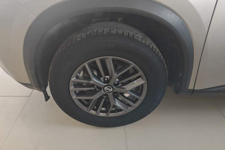 Used Nissan X-Trail 2021 VC-Turbo 300 CVT 2WD Luxury Edition Left Front Wheel Hub