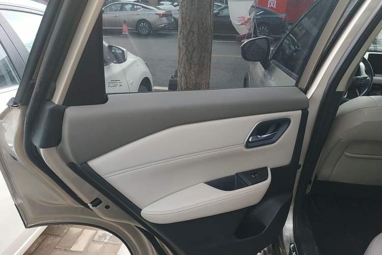 Used Nissan X-Trail 2021 VC-Turbo 300 CVT 4WD Ultimate Edition Left Rear Door Interior