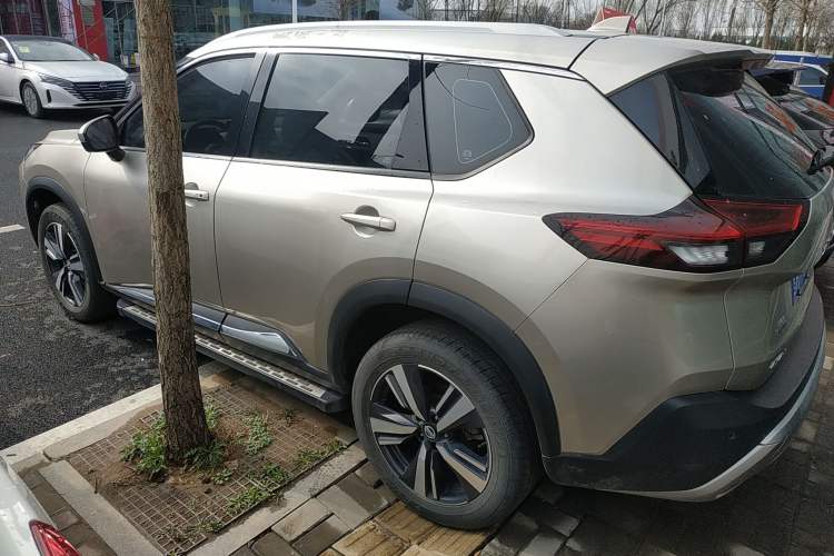 Used Nissan X-Trail 2021 VC-Turbo 300 CVT 4WD Ultimate Edition Left Side