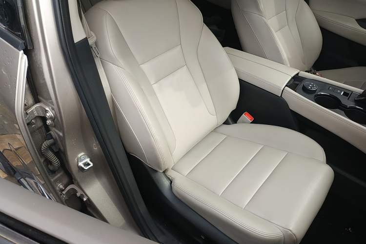 Used Nissan X-Trail 2021 VC-Turbo 300 CVT 4WD Ultimate Edition Right Front Seat