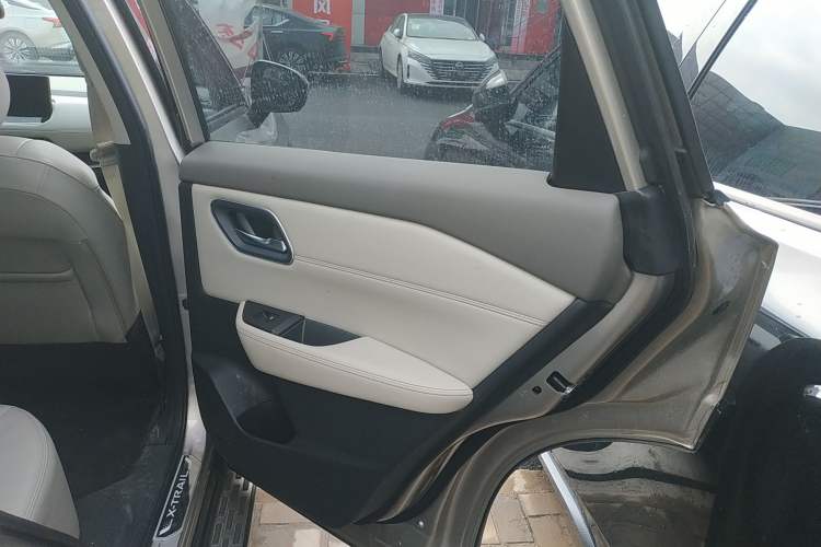 Used Nissan X-Trail 2021 VC-Turbo 300 CVT 4WD Ultimate Edition Right Rear Door Interior