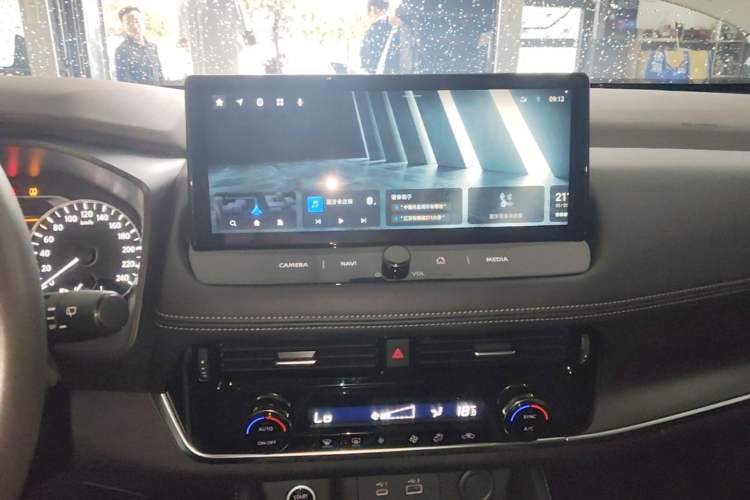 Used Nissan X-Trail 2021 VC-Turbo 300 CVT 2WD Luxury Edition Audio And AC Panel