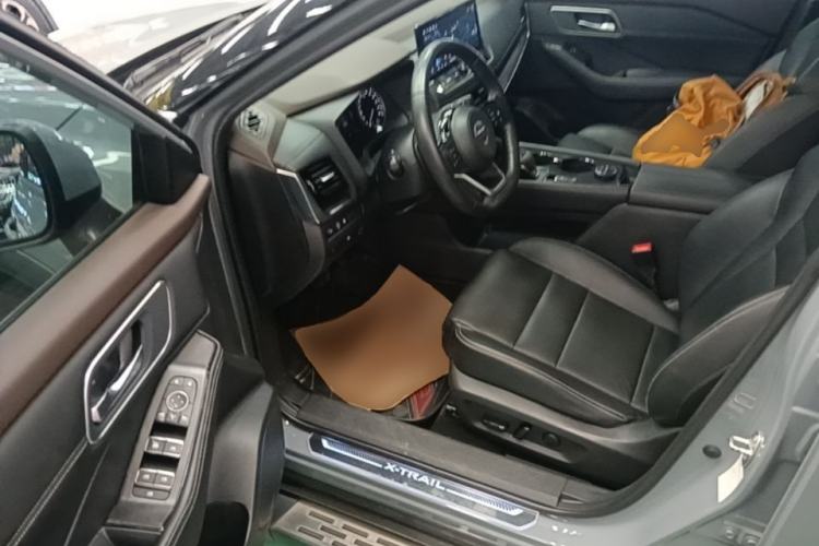 Used Nissan X-Trail 2021 VC-Turbo 300 CVT 4WD Luxury Edition Driver Seat