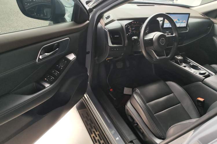 Used Nissan X-Trail 2021 VC-Turbo 300 CVT 2WD Luxury Edition Driver Seat