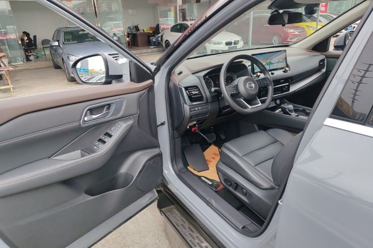 Used Nissan X-Trail 2021 VC-Turbo 300 CVT 2WD Luxury Edition Driver Seat