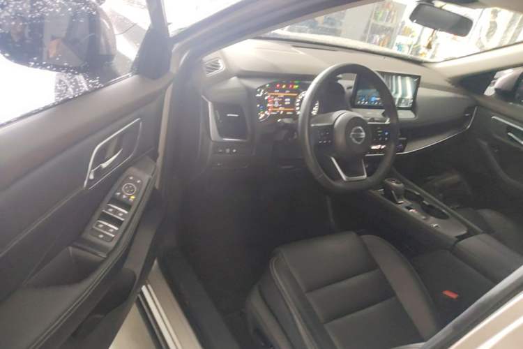 Used Nissan X-Trail 2021 VC-Turbo 300 CVT 2WD Luxury Edition Driver Seat