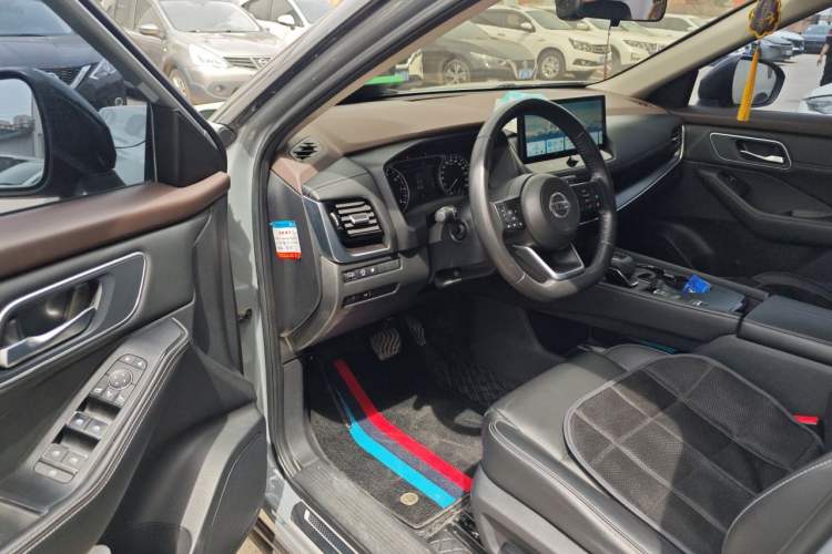 Used Nissan X-Trail 2021 VC-Turbo 300 CVT 2WD Luxury Edition Driver Seat