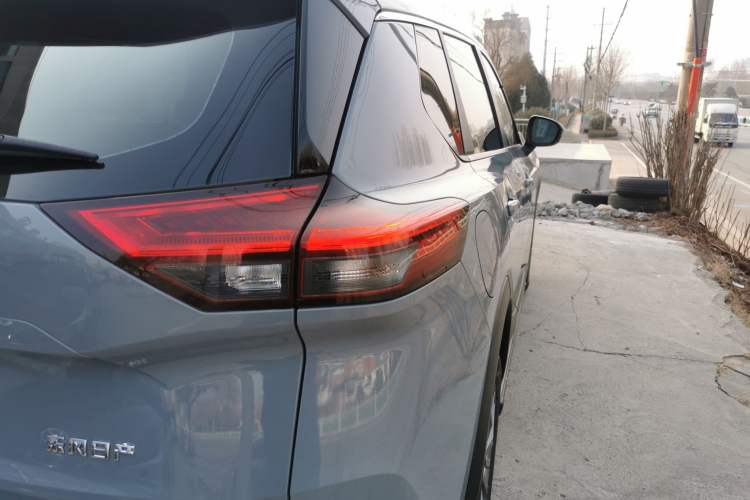 Used Nissan X-Trail 2021 VC-Turbo 300 CVT 2WD Comfort Edition Exterior 3