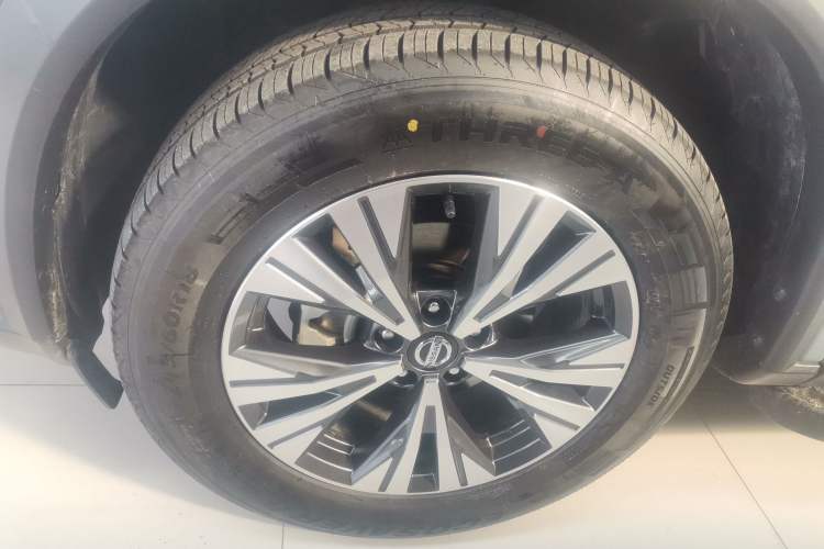 Used Nissan X-Trail 2021 VC-Turbo 300 CVT 4WD Luxury Edition Exterior 4