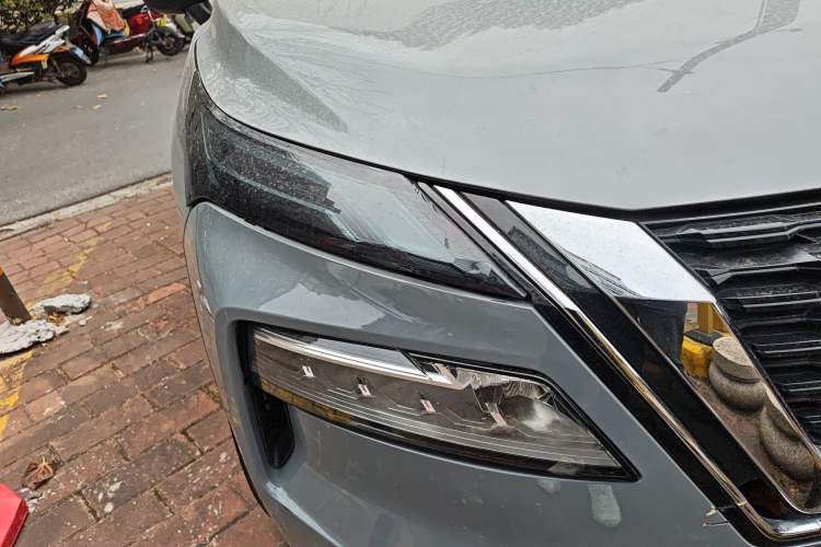 Used Nissan X-Trail 2021 VC-Turbo 300 CVT 4WD Luxury Edition Exterior 6