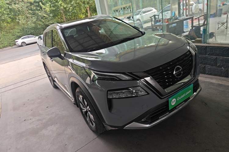 Used Nissan X-Trail 2021 VC-Turbo 300 CVT 4WD Luxury Edition Front Right 45 Deg