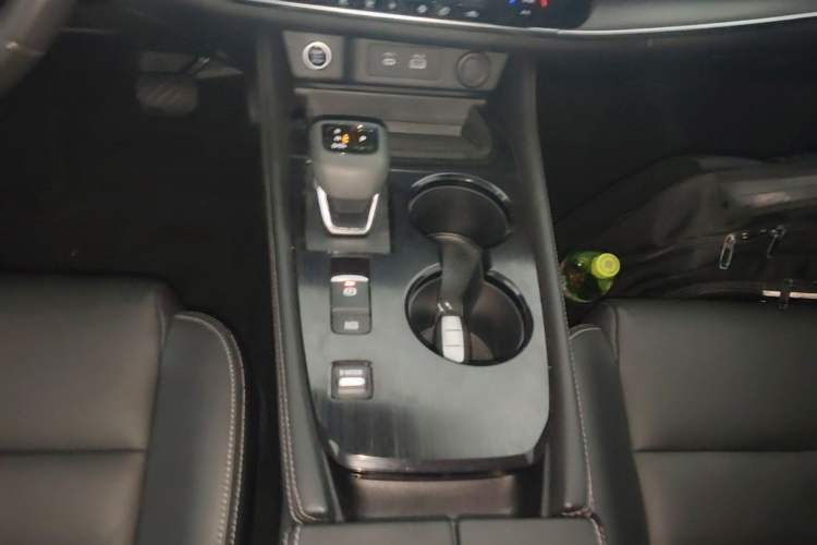 Used Nissan X-Trail 2021 VC-Turbo 300 CVT 2WD Luxury Edition Gear Lever