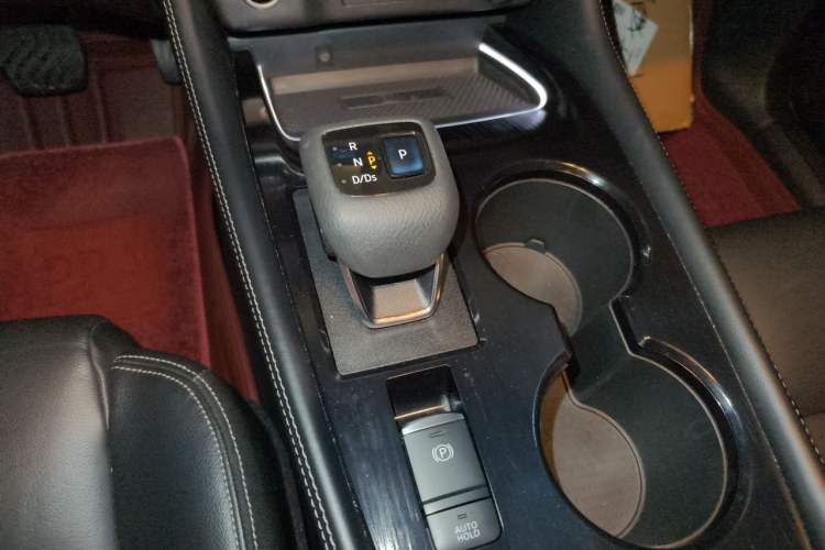 Used Nissan X-Trail 2021 VC-Turbo 300 CVT 4WD Ultimate Edition Gear Lever