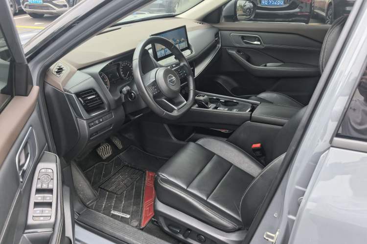Used Nissan X-Trail 2021 VC-Turbo 300 CVT 2WD Luxury Edition Interior 1