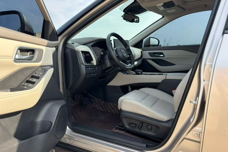 Used Nissan X-Trail 2021 VC-Turbo 300 CVT 4WD Ultimate Edition Interior 2