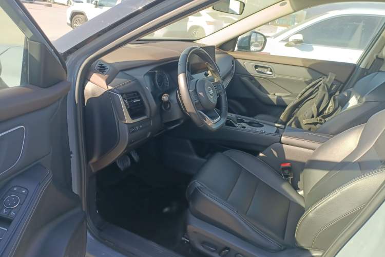 Used Nissan X-Trail 2021 VC-Turbo 300 CVT 2WD Luxury Edition Interior 3