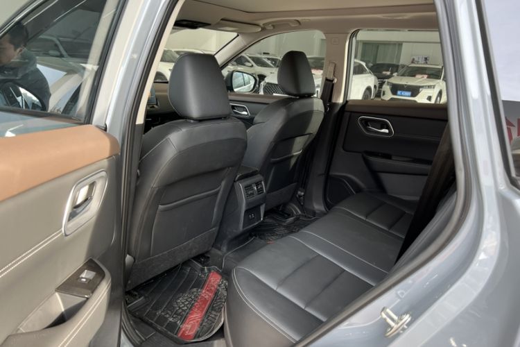 Used Nissan X-Trail 2021 VC-Turbo 300 CVT 2WD Luxury Edition Interior 3